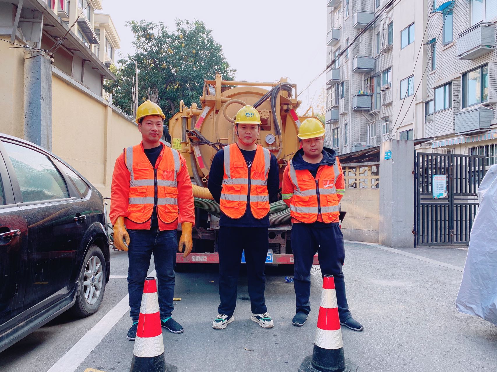 红旗南京某小区管道清淤检测施工